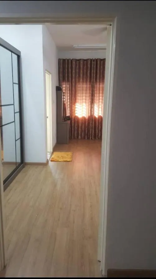 Khaty'S Homestay Shah Alam Holiday home